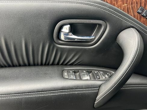 Used 2019 Nissan Armada SL w/ Premium Package image 12