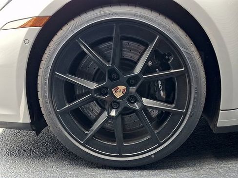 Certified 2026 Porsche 911 Carrera 4S AWD/4WD image 15