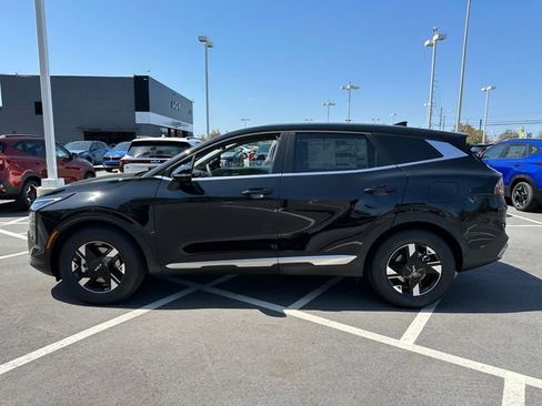 New 2026 Kia Sportage LX FWD image 12