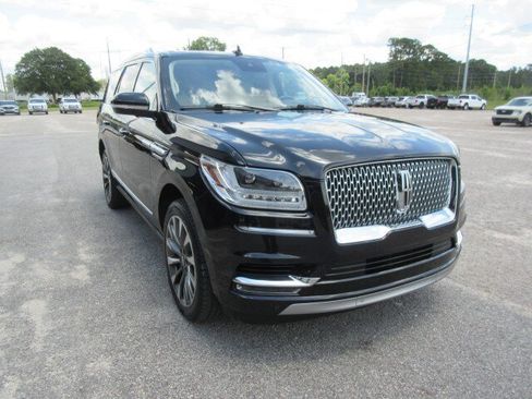 Used 2021 Lincoln Navigator Reserve w/ Luxury Package AWD/4WD image 7