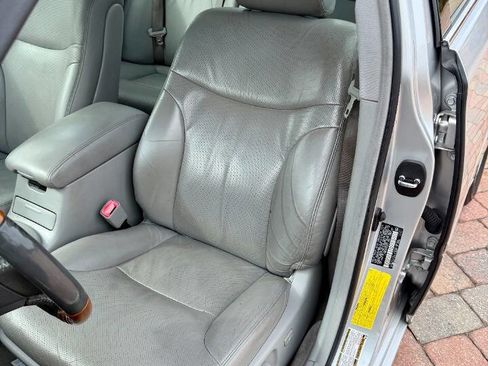 Used 2005 Lexus ES 330 image 10