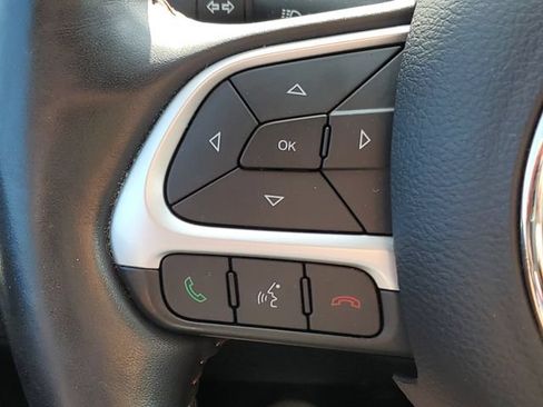 Used 2020 Jeep Compass Limited AWD/4WD image 23