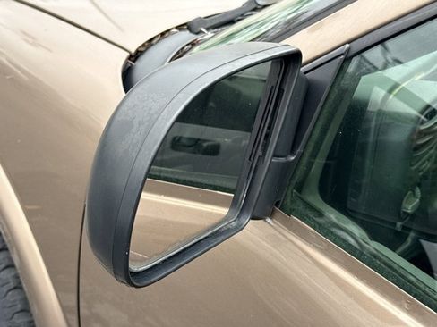 Used 2003 Chevrolet S10 Pickup 4x4 Extended Cab w/ Skid Plate Package image 9