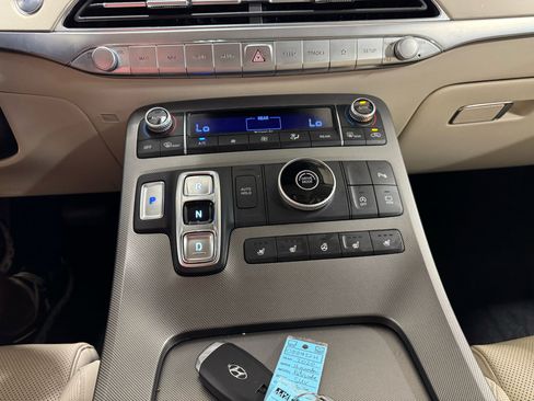 Used 2020 Hyundai Palisade Limited image 23