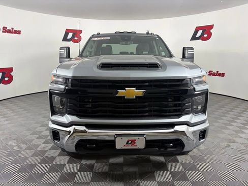 Used 2024 Chevrolet Silverado 3500 W/T AWD/4WD image 11