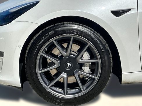 Used 2022 Tesla Model 3 Long Range AWD/4WD image 11