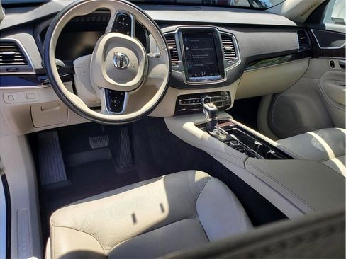 Used 2019 Volvo XC90 T6 Momentum w/ Advanced Package AWD/4WD image 34