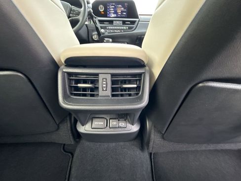 Used 2025 Lexus ES 350 w/ Premium Package FWD image 18