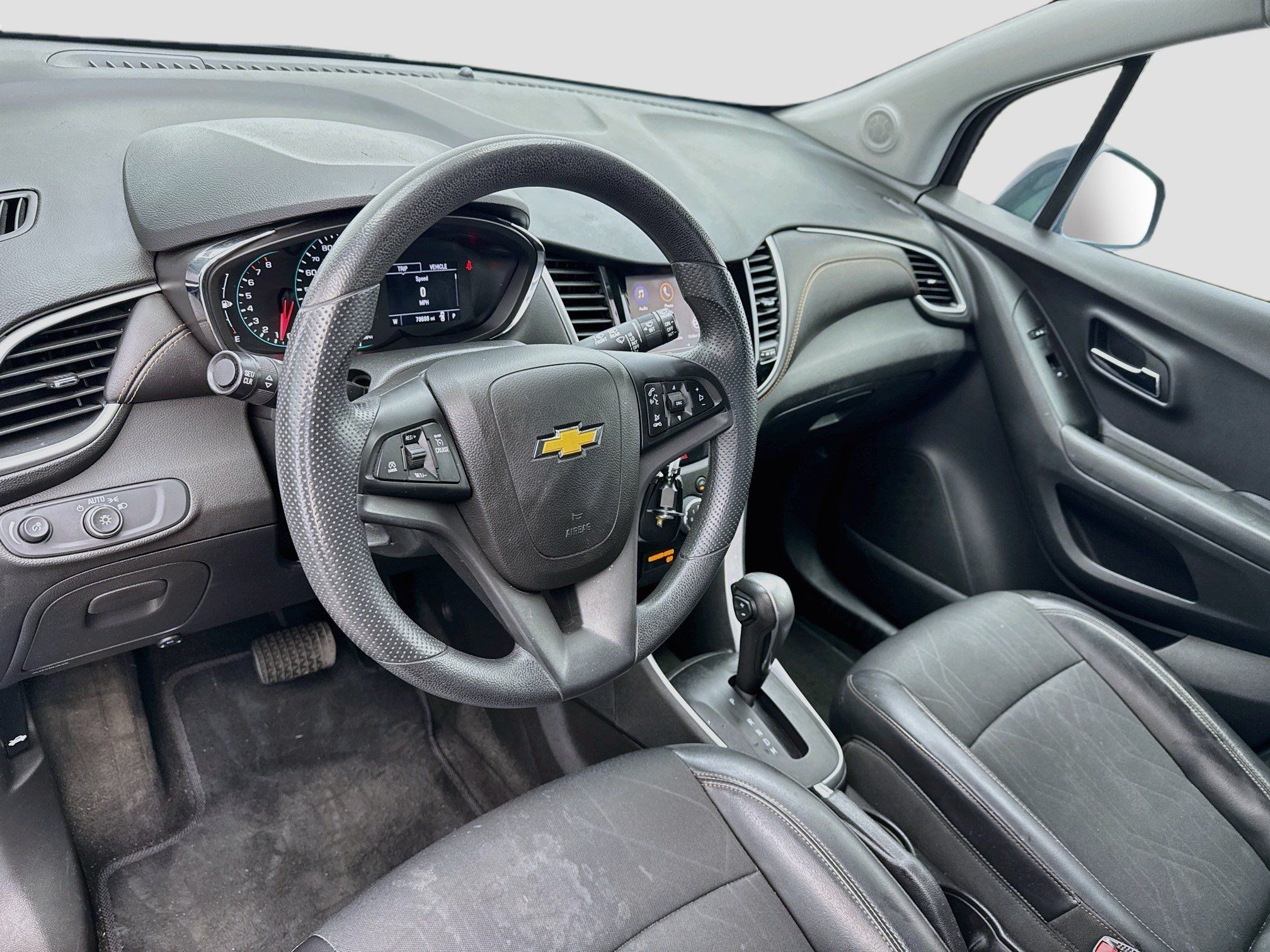 Used 2021 Chevrolet Trax LT AWD/4WD image 7