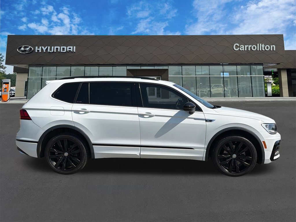 Used 2021 Volkswagen Tiguan SE R-Line FWD image 4