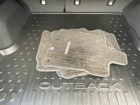 Used 2025 Subaru Outback Premium AWD/4WD image 14