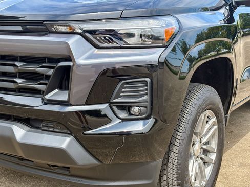 Used 2024 Chevrolet Colorado LT w/ LT Convenience Package III AWD/4WD image 6