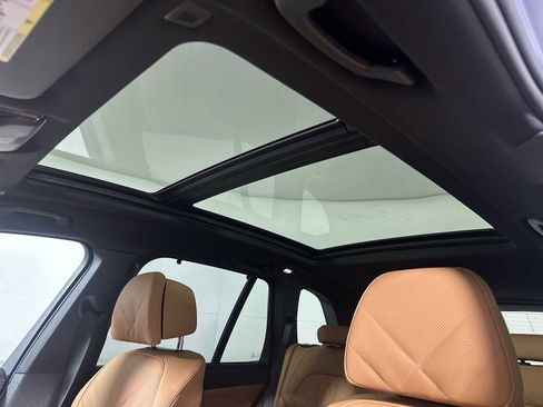 New 2026 BMW X5 M60i image 18