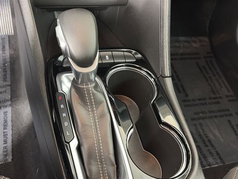 Used 2024 Buick Encore GX Preferred image 23