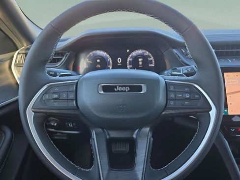 New 2026 Jeep Grand Cherokee Altitude AWD/4WD image 23