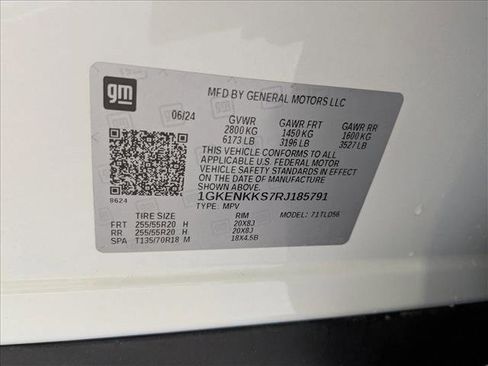 Used 2024 GMC Acadia Elevation image 23