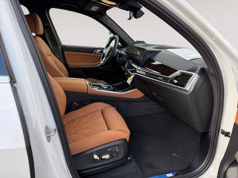 New 2026 BMW X5 xDrive50e w/ Climate Comfort Package AWD/4WD image 15