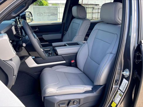 New 2026 Toyota Tundra Limited AWD/4WD image 9