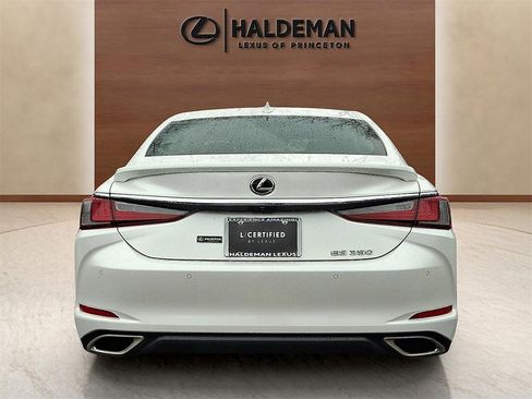 Certified 2022 Lexus ES 350 w/ Premium Package image 5