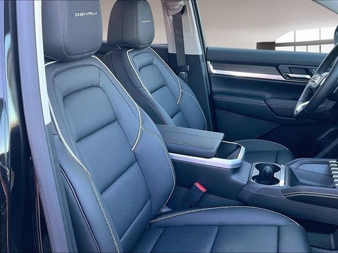 New 2026 GMC Terrain Denali AWD/4WD image 10