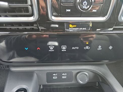 New 2026 Nissan Sentra SV image 4