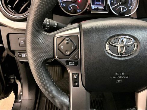 Used 2023 Toyota Tacoma SR5 AWD/4WD image 12