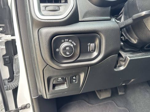 Used 2024 RAM 1500 Big Horn AWD/4WD image 20