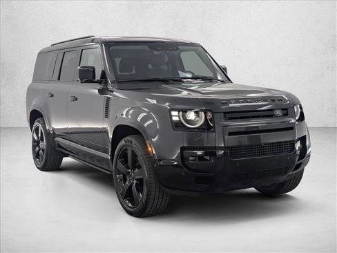 New 2026 Land Rover Defender 130 X-Dynamic SE AWD/4WD image 3