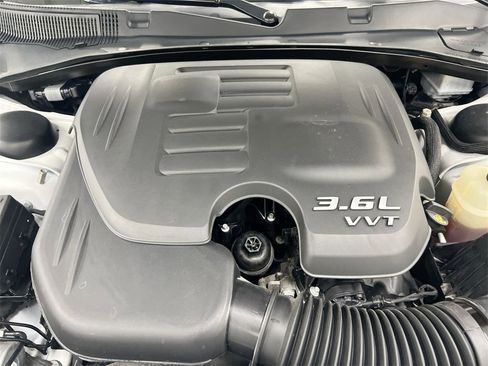 Used 2022 Dodge Charger SXT image 24