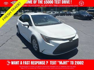 Used 2020 Toyota Corolla LE FWD video 1