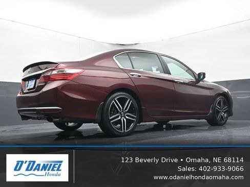 Used 2016 Honda Accord Sport image 12