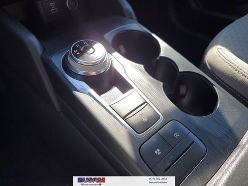 Used 2020 Ford Escape SE image 29