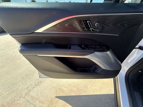 Used 2025 Cadillac Lyriq Sport AWD/4WD image 13