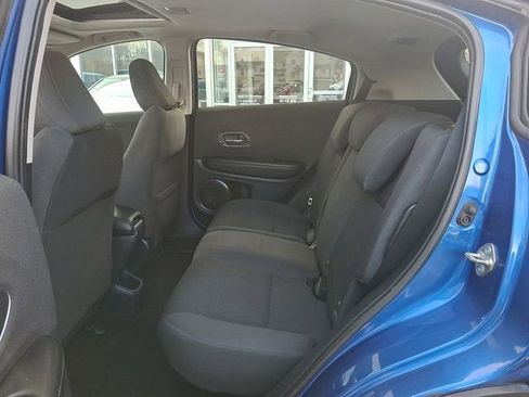 Used 2021 Honda HR-V EX image 10
