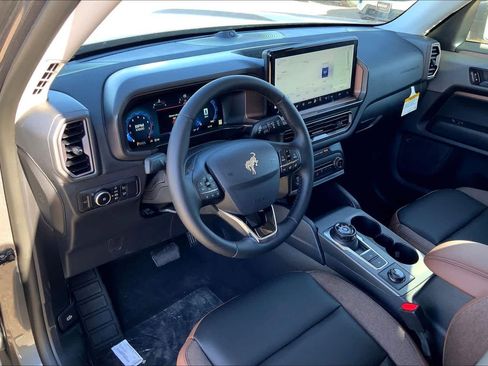 New 2025 Ford Bronco Sport Outer Banks w/ Outer Banks Tech Package+ image 8