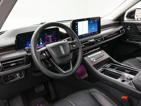 Used 2025 Lincoln Aviator Reserve w/ Jet Appearance Package image 13