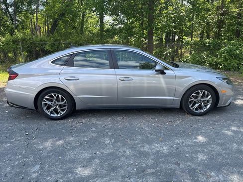 Certified 2023 Hyundai Sonata SEL FWD image 6