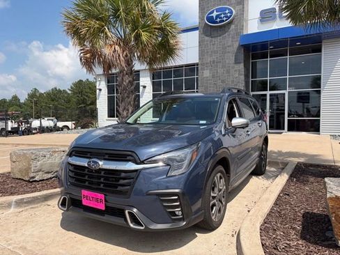 Used 2023 Subaru Ascent Touring AWD/4WD image 3