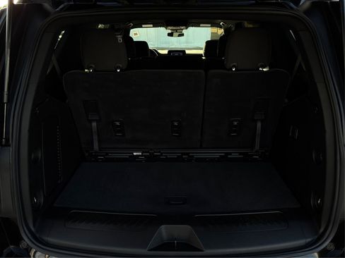 Used 2023 Chevrolet Tahoe LS image 11