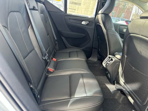 Used 2026 Volvo XC40 B5 Plus AWD/4WD image 34