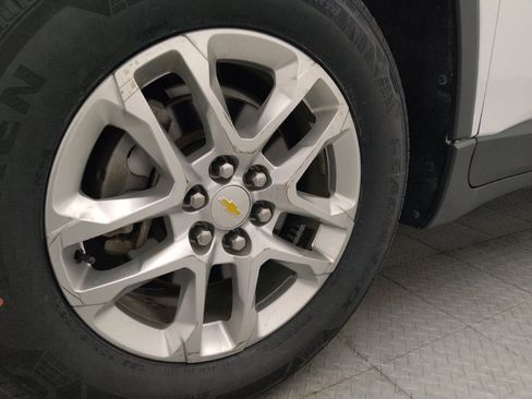 Used 2020 Chevrolet Traverse LS FWD image 31