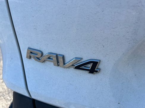 Used 2023 Toyota RAV4 XLE w/ Convenience Package AWD/4WD image 16