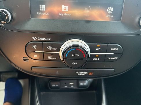 Used 2019 Kia Soul + image 24