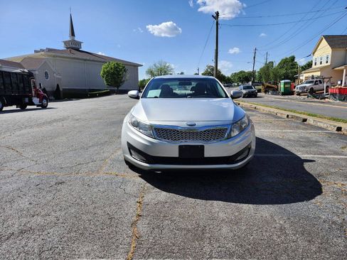 Used 2013 Kia Optima LX FWD image 3