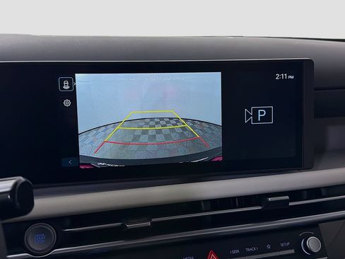 Used 2025 Hyundai Tucson SE FWD image 17
