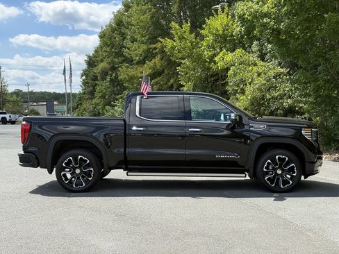New 2025 GMC Sierra 1500 Denali w/ Denali Reserve Package image 4