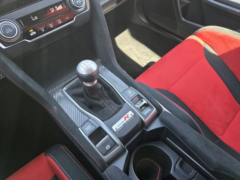 Used 2017 Honda Civic Type R image 18