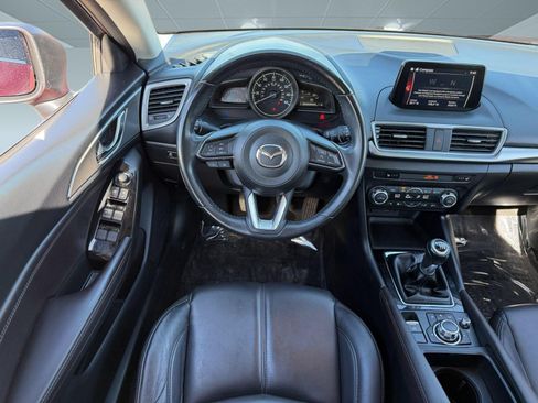 Used 2018 MAZDA MAZDA3 Touring FWD image 28