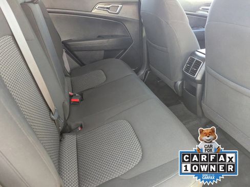 Used 2024 Kia Sportage LX FWD image 13