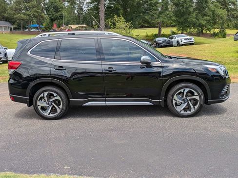 Used 2024 Subaru Forester Touring w/ Convenience Package AWD/4WD image 7